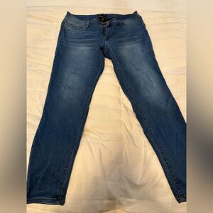 1822 Denim Women's Deep Blue Skinny Jeans